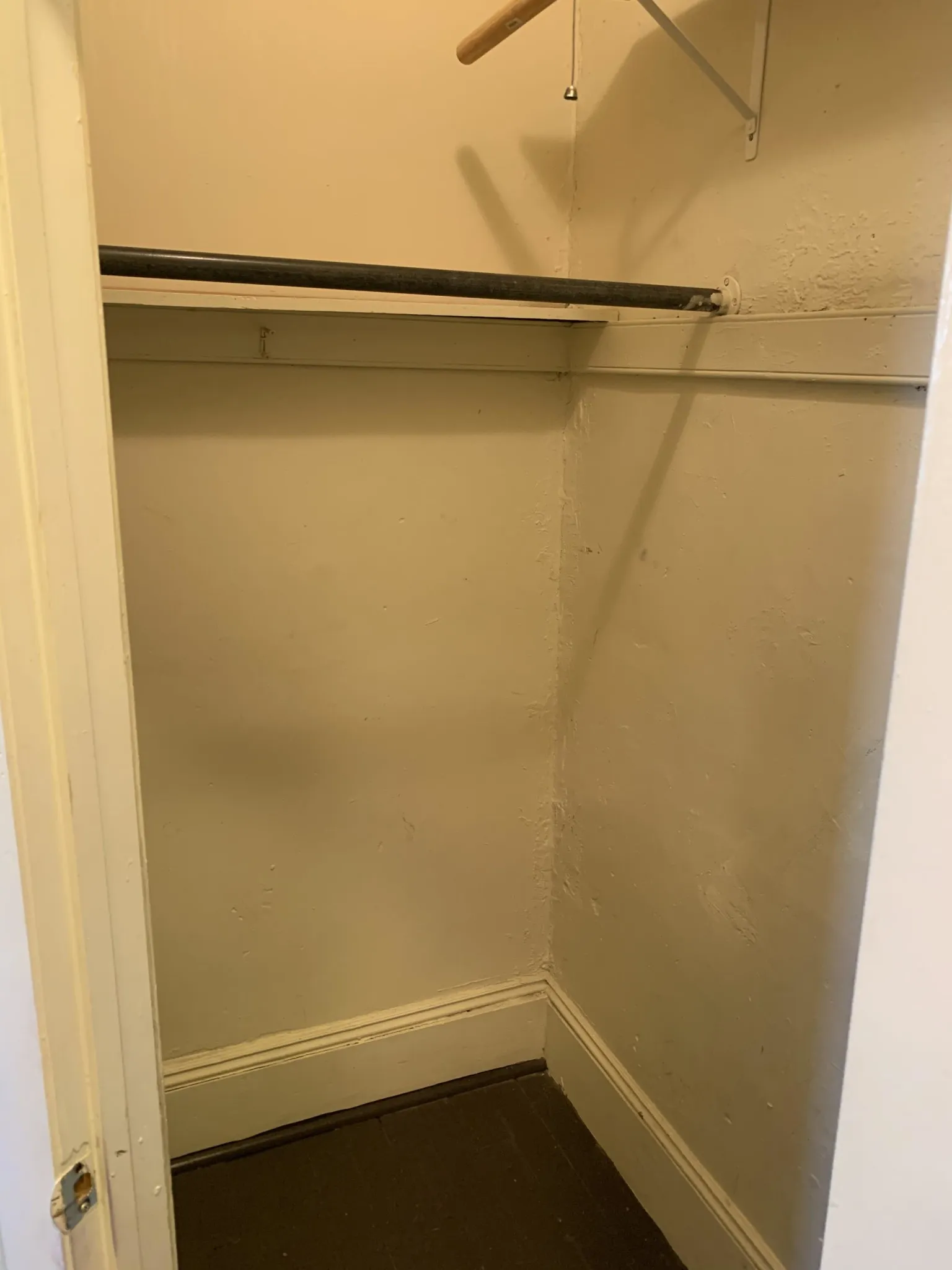 1 bed, 1 bath apartment for rent at 75 South Huntington Ave Unit 6, Jamaica Plain — photo 10 of 13