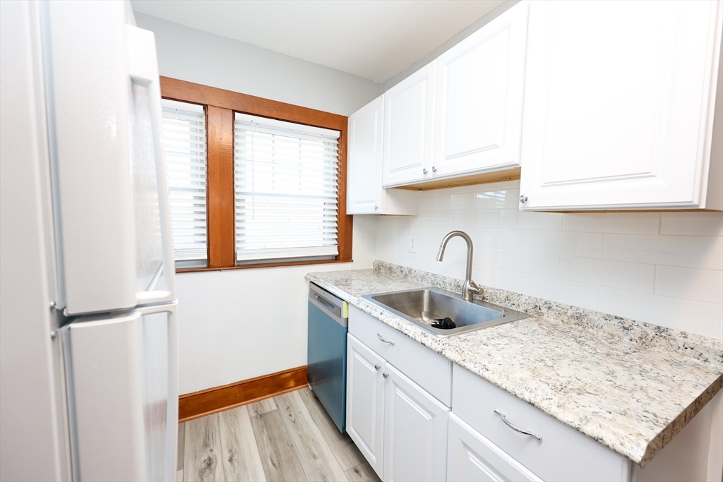 1 bed, 1 bath apartment for rent at 75 Sterling St Unit C, Braintree — photo 2 of 12