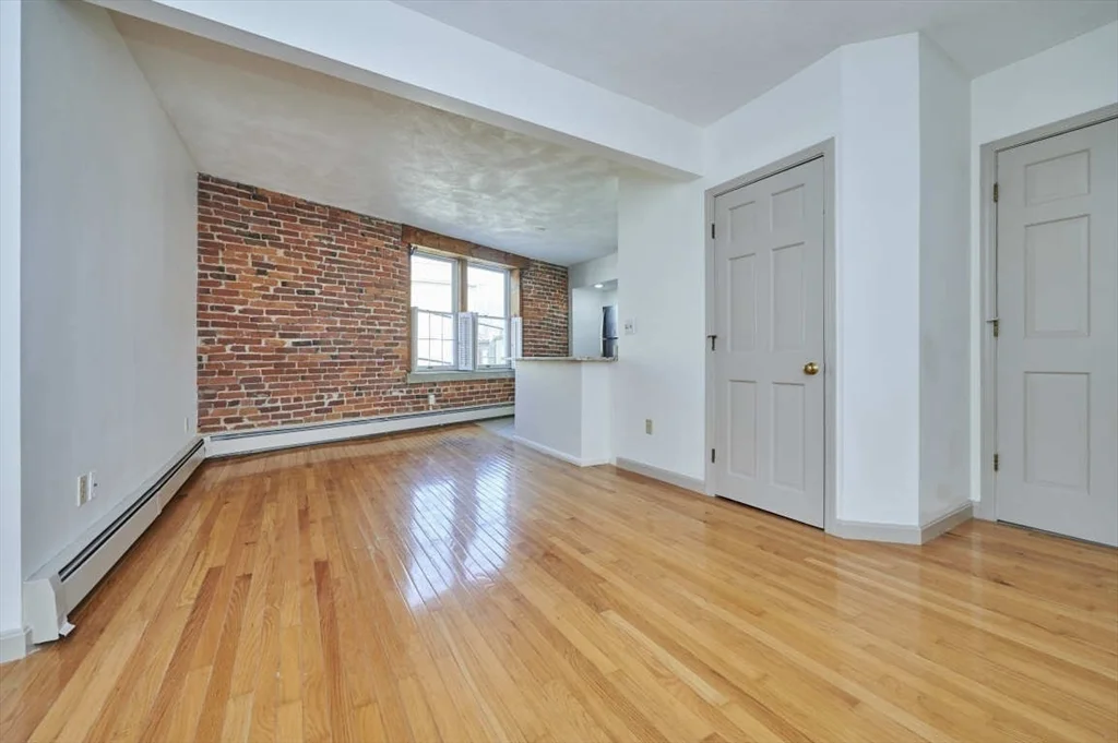 2 bed, 1 bath apartment for rent at 75 Summer St Unit 3, Glenwood — photo 5 of 11
