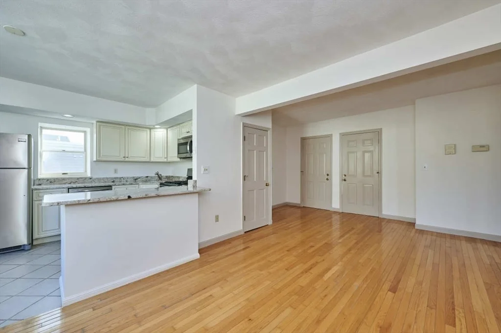 2 bed, 1 bath apartment for rent at 75 Summer St Unit 3, Glenwood — photo 3 of 11