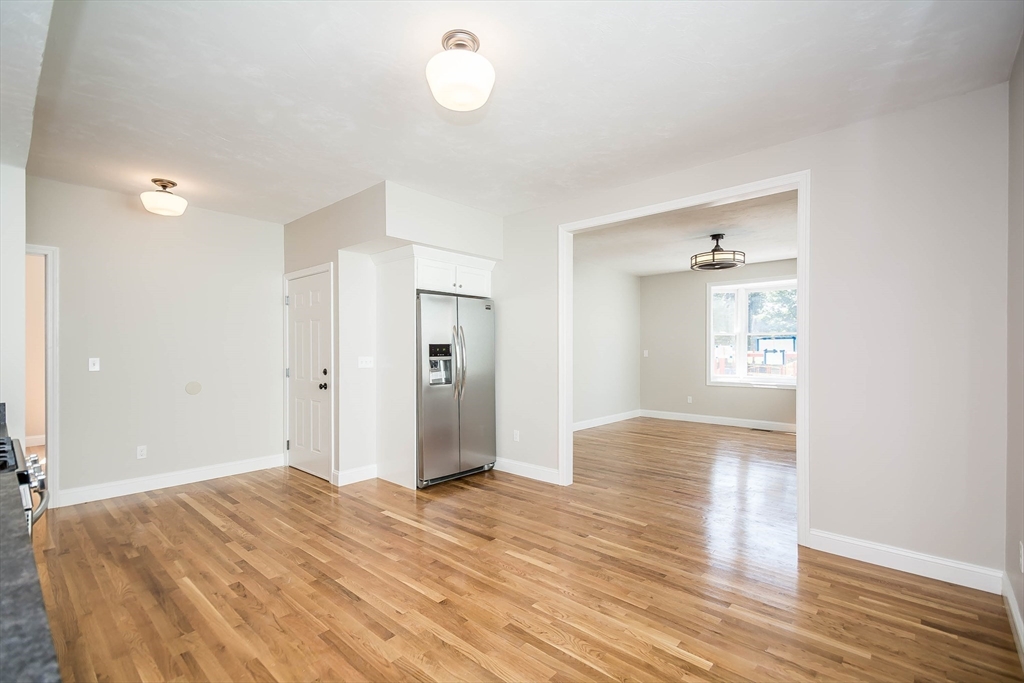 4 bed, 2 bath apartment for rent at 75 Summer Unit 1, Tufts University — photo 5 of 18