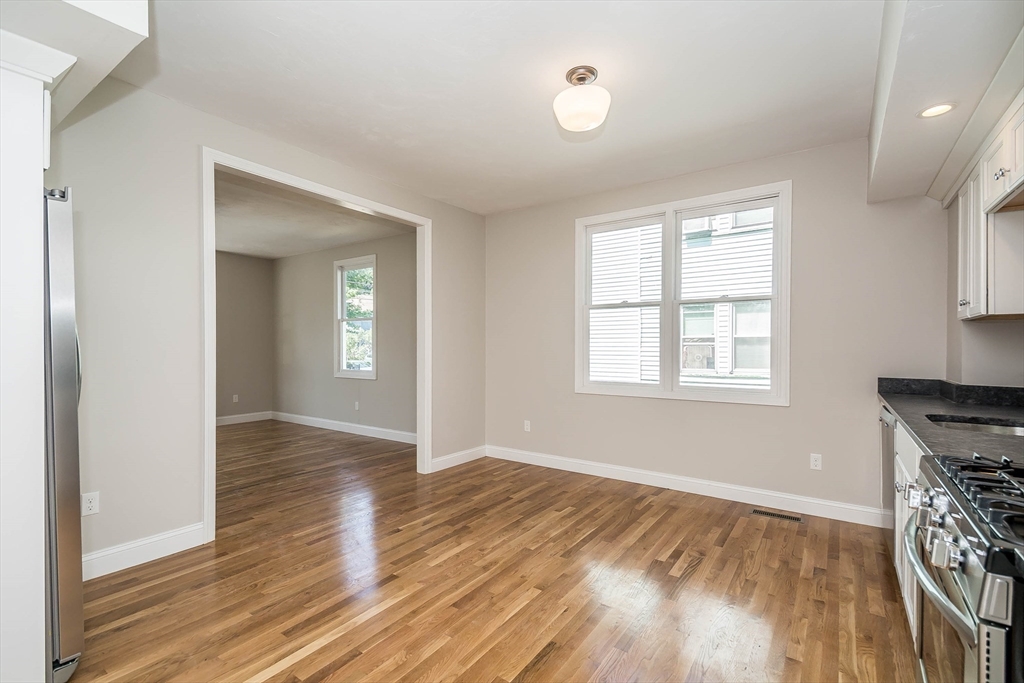 4 bed, 2 bath apartment for rent at 75 Summer Unit 1, Tufts University — photo 4 of 18
