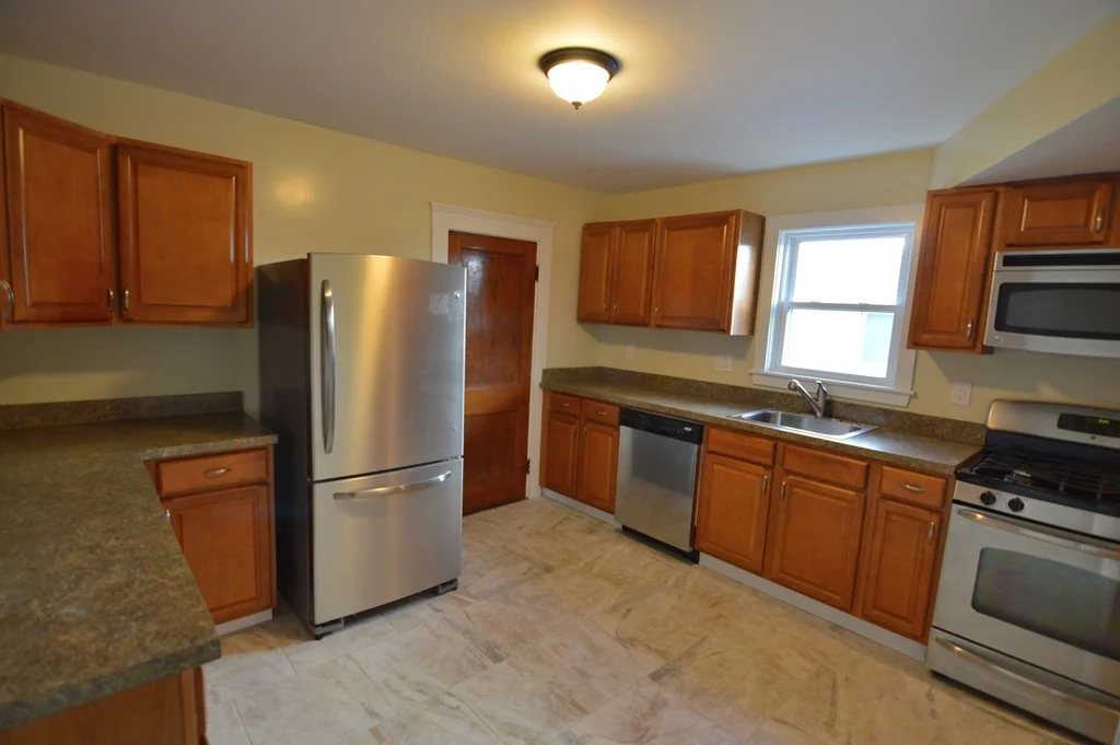 2 bed, 1 bath apartment for rent at 75 Sunnyside St Unit 1, Hyde Park