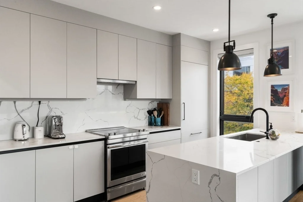 2 bed, 1 bath apartment for rent at 75 W Broadway Unit 301, South Boston