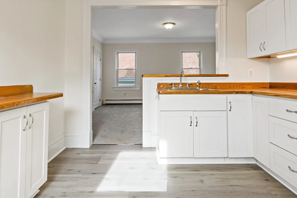 2 bed, 1 bath apartment for rent at 75 Washington Unit 2, Taunton — photo 2 of 16