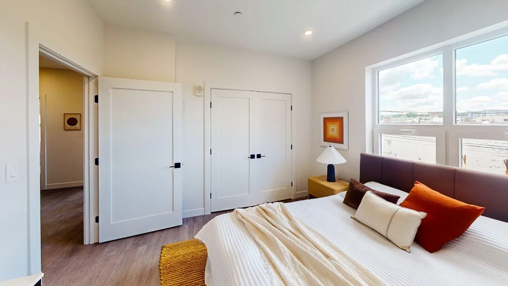 2 bed, 1 bath apartment for rent at 75 Willow Ct Unit 214, Dorchester — photo 6 of 22