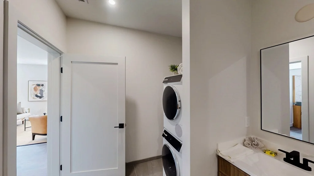 2 bed, 2 bath apartment for rent at 75 Willow Ct Unit 309, Dorchester — photo 5 of 23
