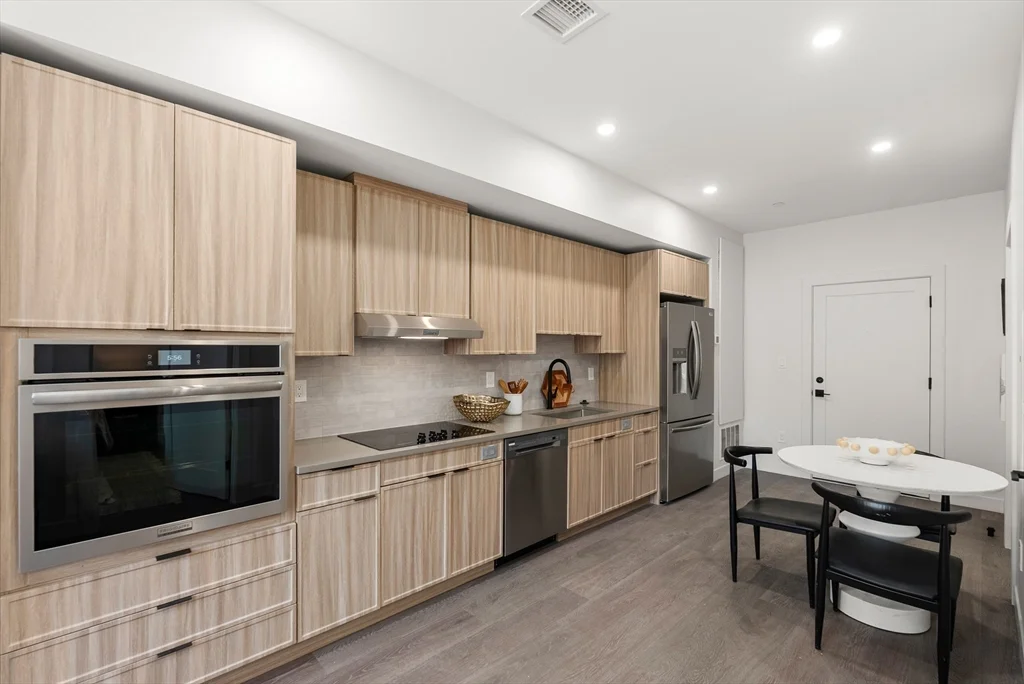 1 bed, 1 bath apartment for rent at 75 Willow Ct Unit 506, Dorchester — photo 2 of 22