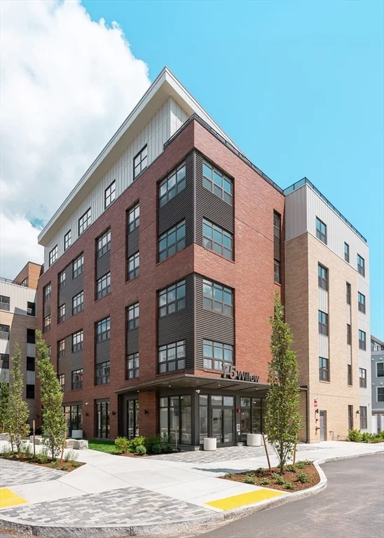 1 bed, 1 bath apartment for rent at 75 Willow Ct Unit 613, Dorchester — photo 18 of 21
