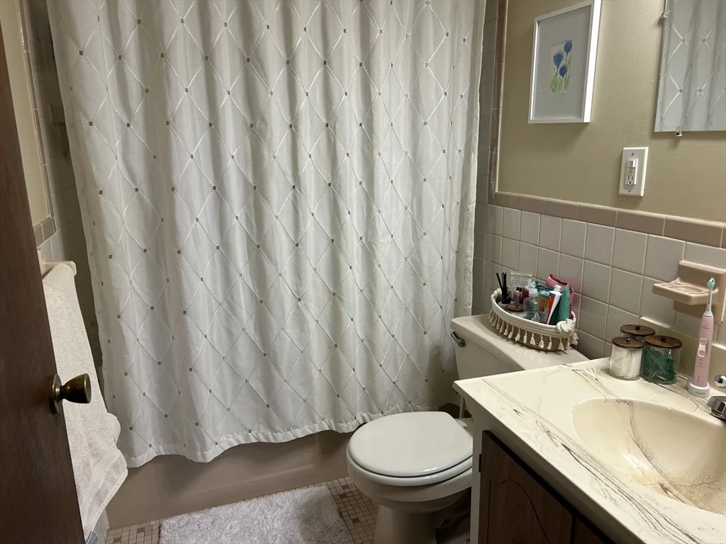 1 bed, 1 bath apartment for rent at 75 Winthrop St Unit 11, Everett — photo 6 of 8
