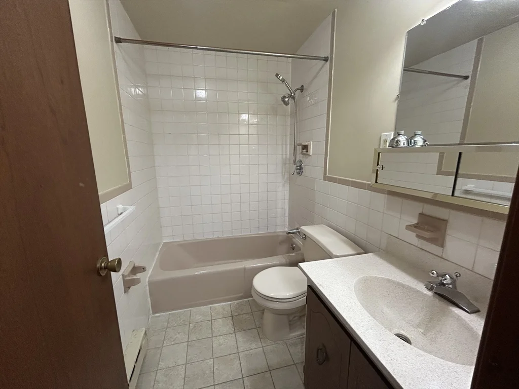 1 bed, 1 bath apartment for rent at 75 Winthrop St Unit 3-34, Everett — photo 7 of 8