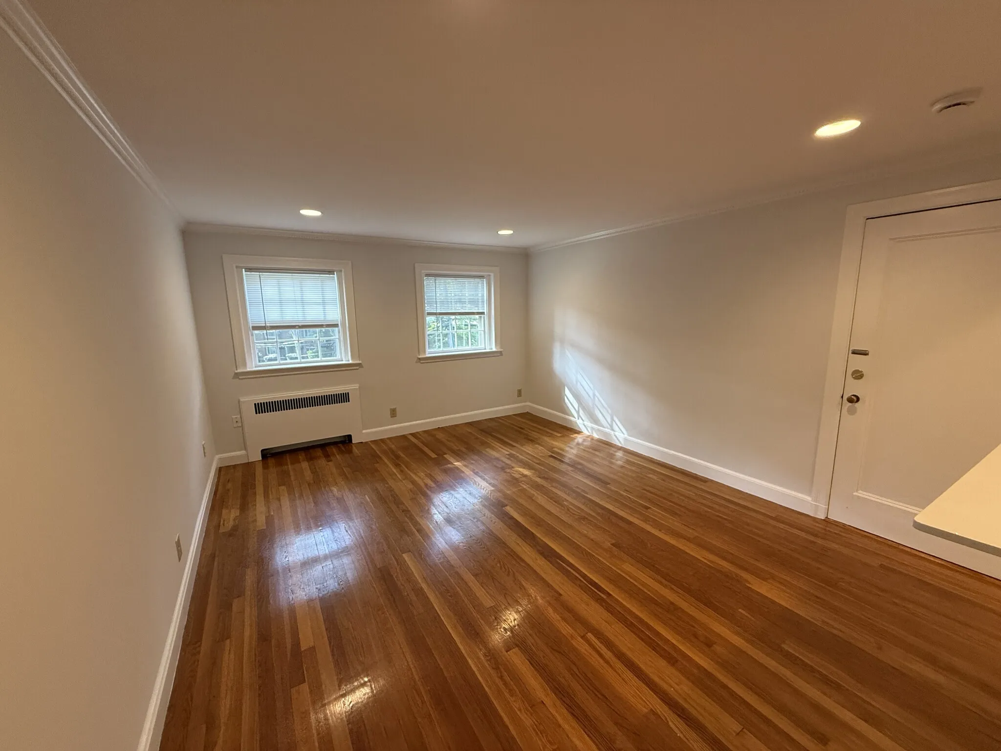 2 bed, 1 bath apartment for rent at 75 Wyman St Unit 3, Waban — photo 5 of 17