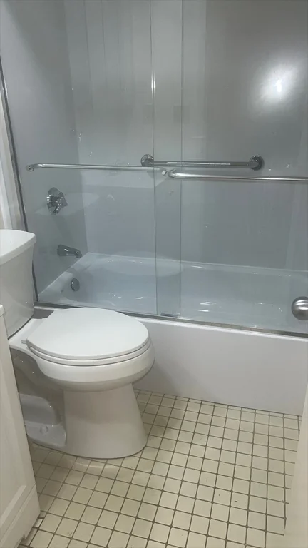 2 bed, 1 bath apartment for rent at 750 Davol St Unit 221, Fall River — photo 6 of 21