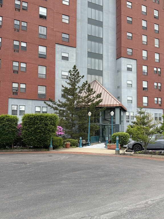 2 bed, 1 bath apartment for rent at 750 Davol St Unit 324, Fall River — photo 2 of 18