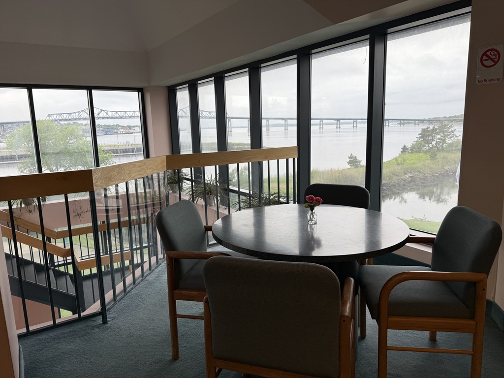 2 bed, 1 bath apartment for rent at 750 Davol St Unit 324, Fall River — photo 3 of 18