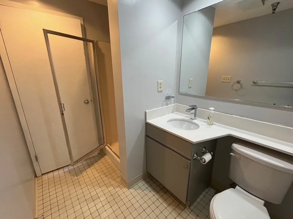 2 bed, 2 bath apartment for rent at 750 Davol St Unit 814, Fall River — photo 6 of 13