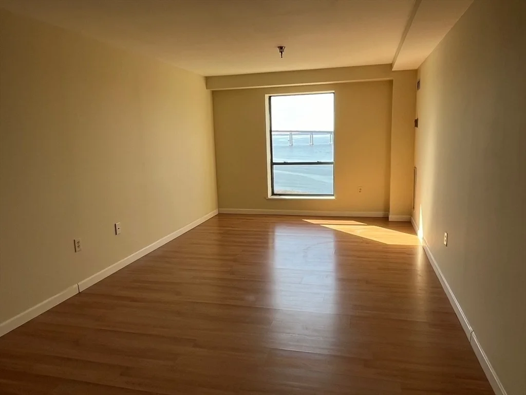 2 bed, 2 bath apartment for rent at 750 Davol St Unit 814, Fall River — photo 8 of 13