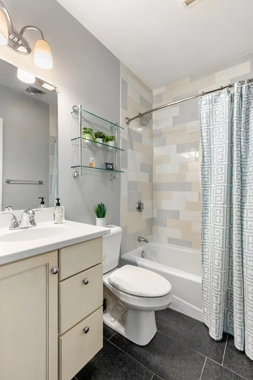 2 bed, 2 bath apartment for rent at 750 E 4th St Unit 2, South Boston — photo 12 of 19