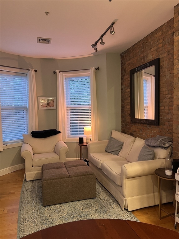 2 bed, 2 bath apartment for rent at 750 E 4th St Unit 3, South Boston — photo 3 of 9