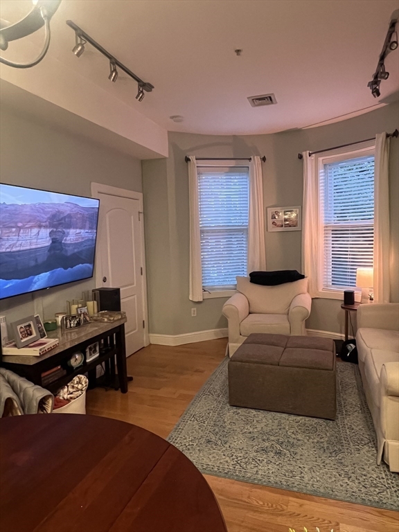 2 bed, 2 bath apartment for rent at 750 E 4th St Unit 3, South Boston — photo 4 of 9
