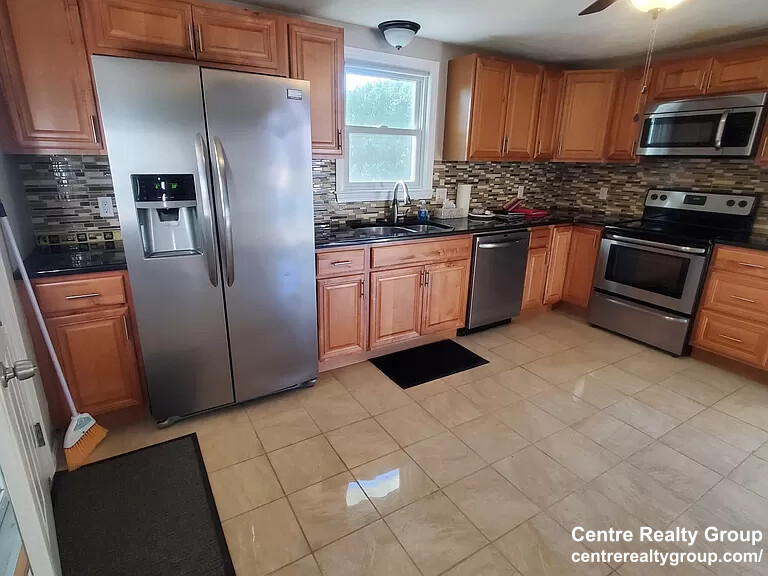 4 bed, 2 bath apartment for rent at 751 South St Unit 1, Roberts — photo 3 of 26