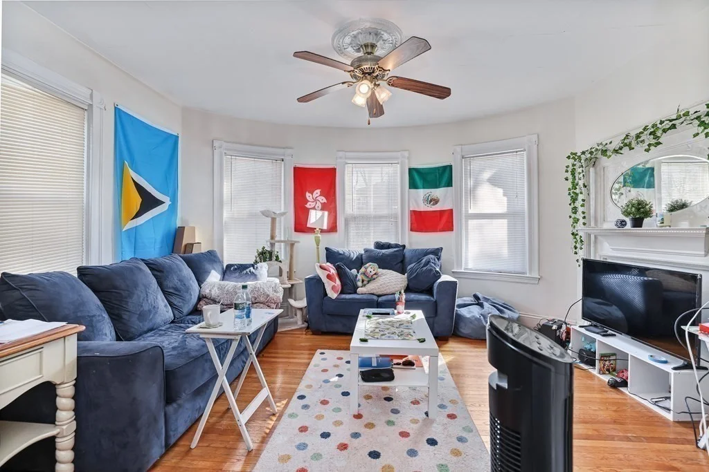 3 bed, 1 bath apartment for rent at 753 Boylston Unit 1, Chestnut Hill — photo 9 of 14