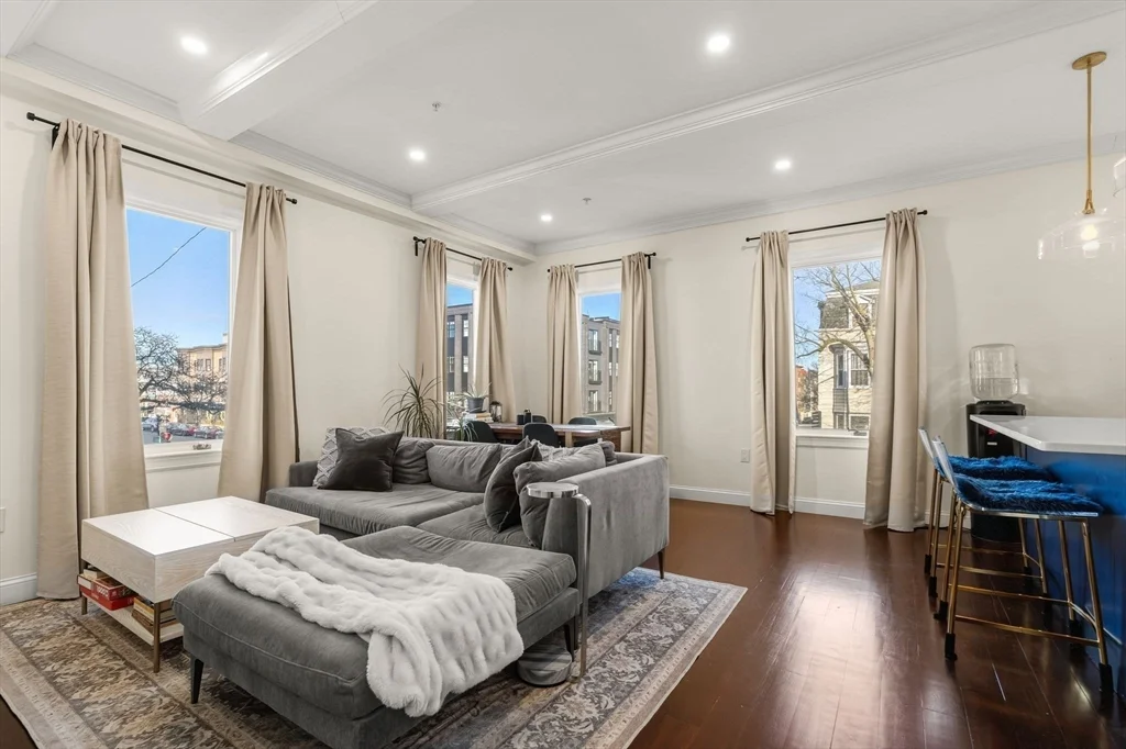 2 bed, 2 bath apartment for rent at 753 East Broadway Unit 2A, South Boston — photo 3 of 17