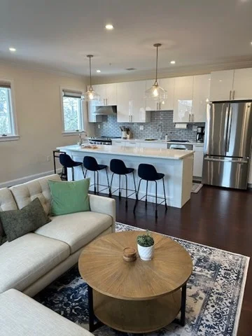 3 bed, 2 bath apartment for rent at 753 East Broadway Unit 3, South Boston — photo 9 of 25