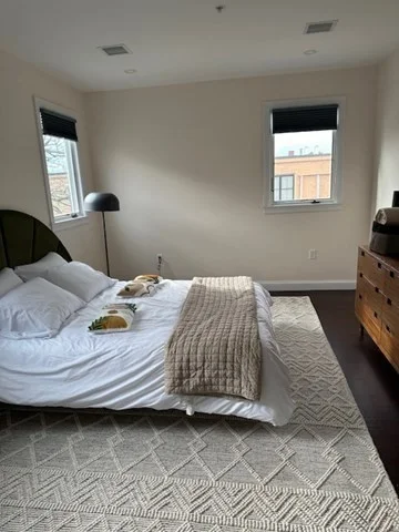 3 bed, 2 bath apartment for rent at 753 East Broadway Unit 3, South Boston — photo 15 of 25