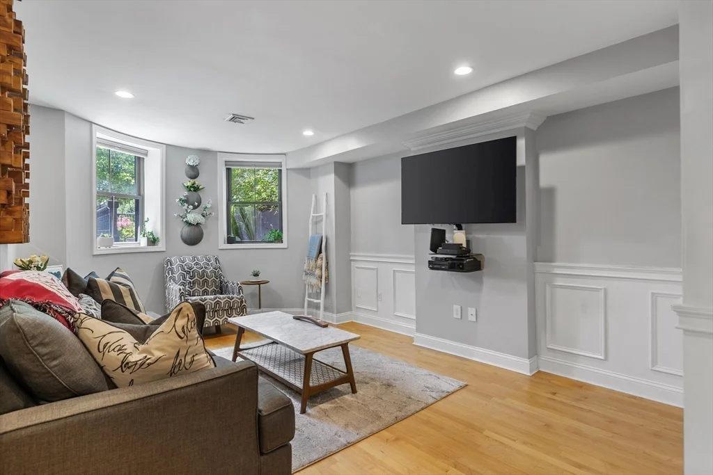1 bed, 1 bath apartment for rent at 754 E 4th Unit 1, South Boston — photo 7 of 26