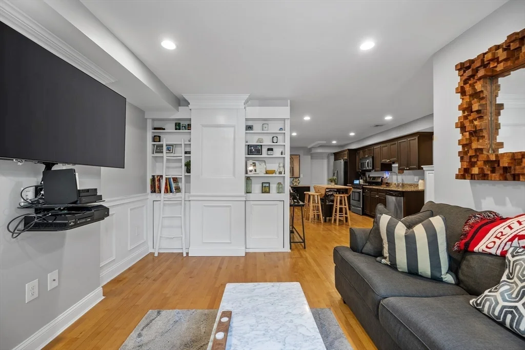 1 bed, 1 bath apartment for rent at 754 E 4th Unit 1, South Boston — photo 5 of 26