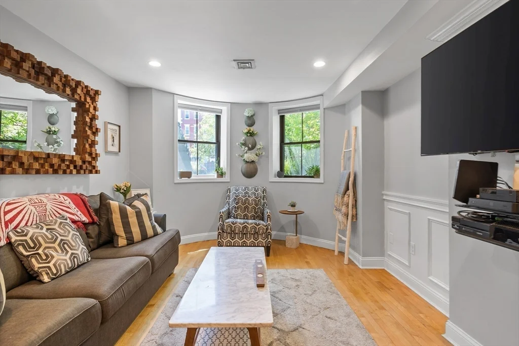 1 bed, 1 bath apartment for rent at 754 E 4th Unit 1, South Boston — photo 8 of 26