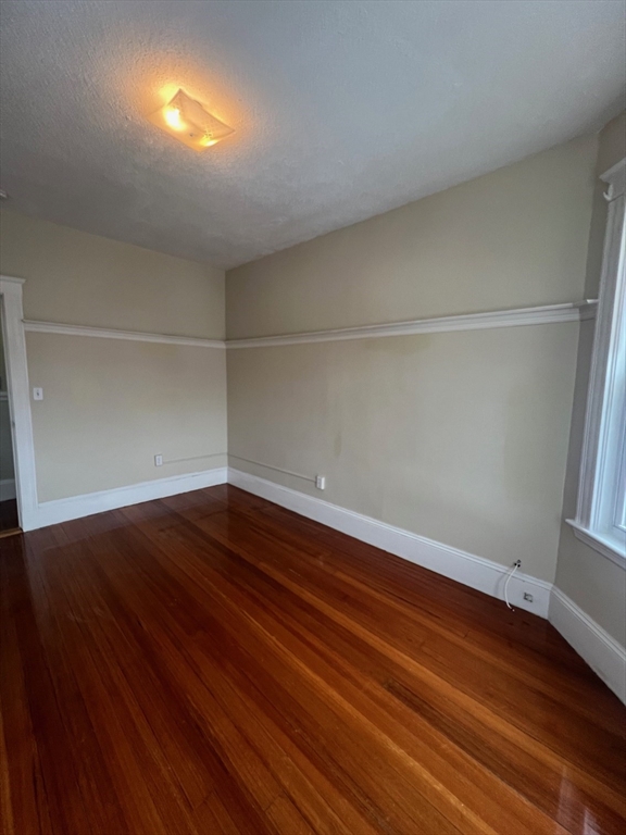 3 bed, 2 bath apartment for rent at 754 Hancock Unit 3, Quincy — photo 5 of 14