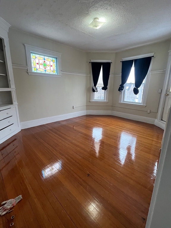 3 bed, 2 bath apartment for rent at 754 Hancock Unit 3, Quincy — photo 12 of 14