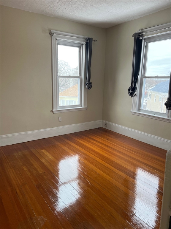 3 bed, 2 bath apartment for rent at 754 Hancock Unit 3, Quincy — photo 8 of 14