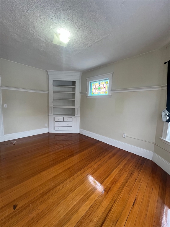 3 bed, 2 bath apartment for rent at 754 Hancock Unit 3, Quincy — photo 3 of 14