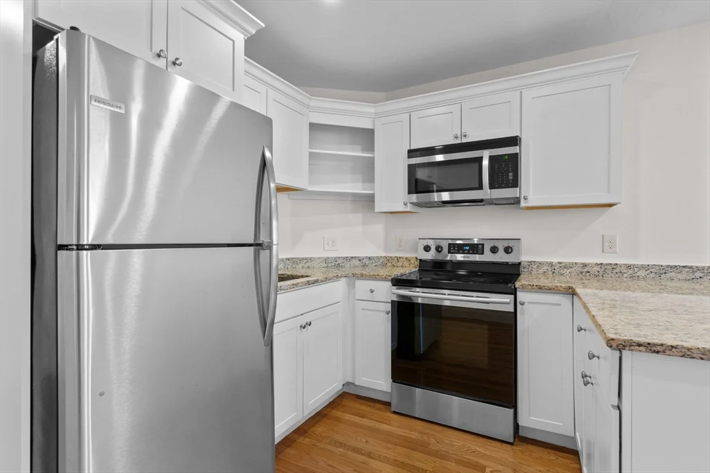 2 bed, 1 bath apartment for rent at 754 Huntington Ave Unit 5, Mission Hill — photo 3 of 7