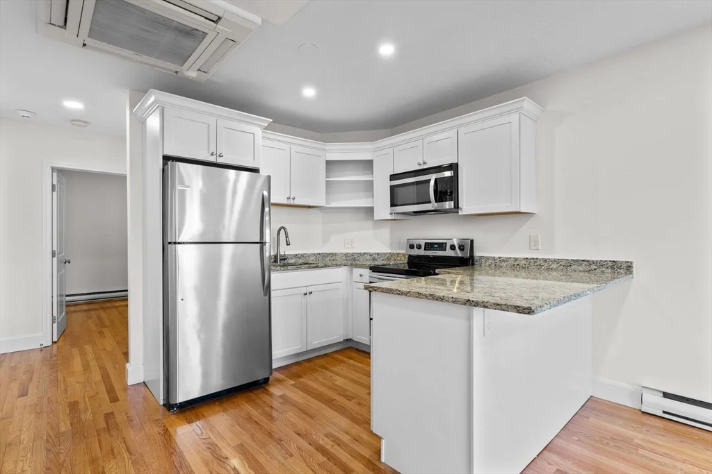 2 bed, 1 bath apartment for rent at 754 Huntington Ave Unit 5, Mission Hill — photo 2 of 7