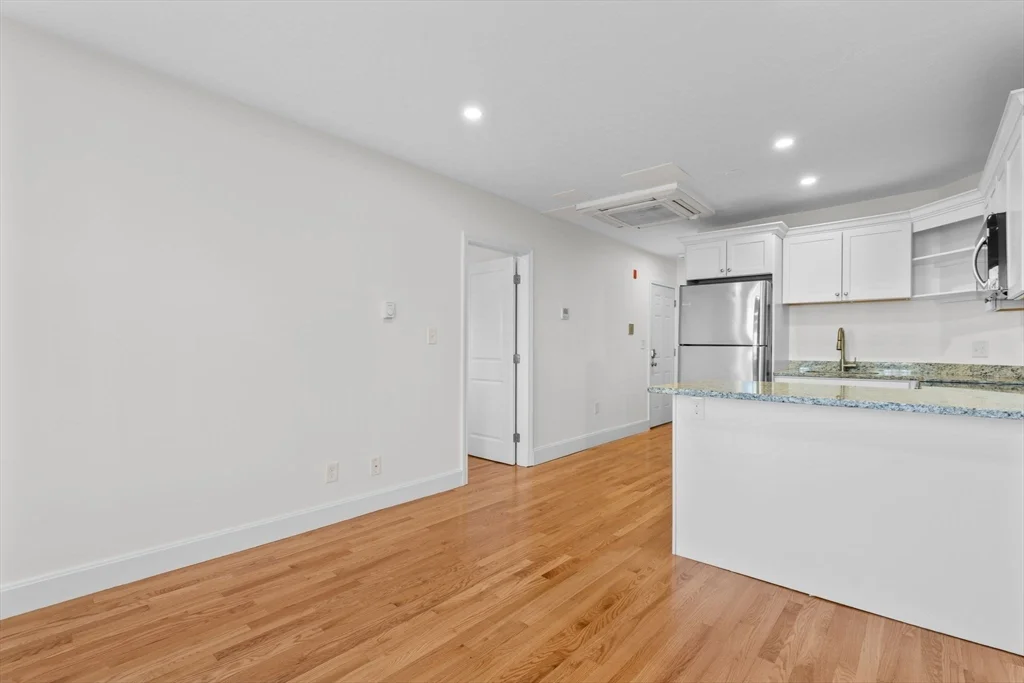 2 bed, 1 bath apartment for rent at 754 Huntington Ave Unit 5, Mission Hill — photo 4 of 7