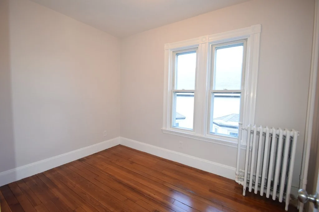 3 bed, 1 bath apartment for rent at 755 Saratoga St Unit 2, East Boston — photo 5 of 17