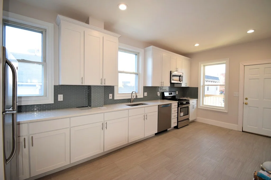 3 bed, 1 bath apartment for rent at 755 Saratoga St Unit 2, East Boston — photo 2 of 17