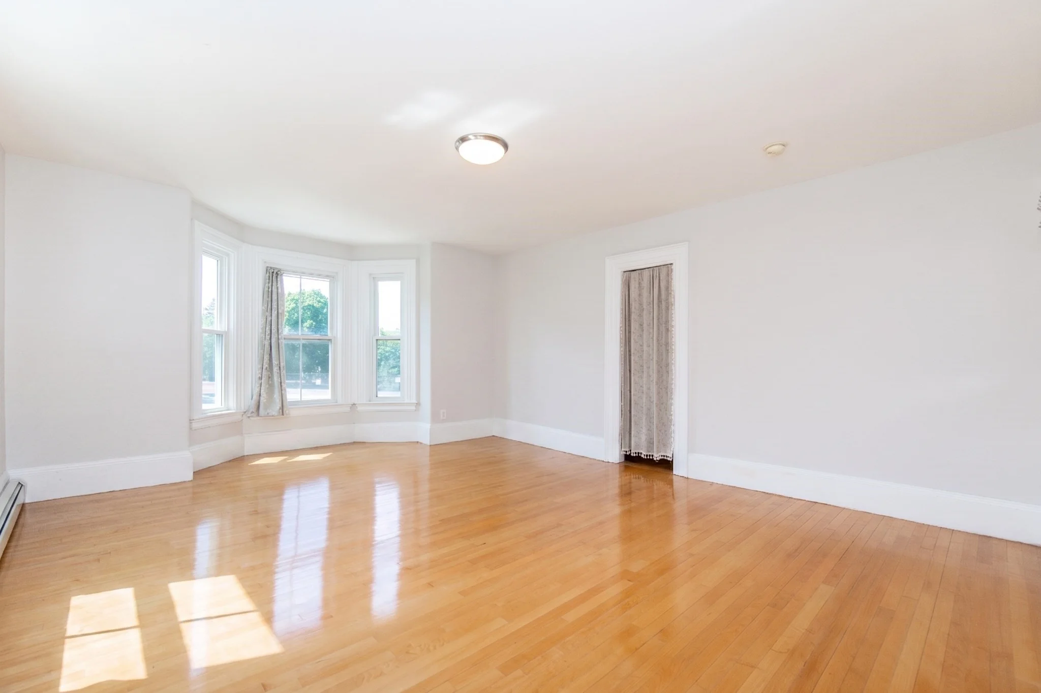 3 bed, 1 bath apartment for rent at 755 Somerville Ave Unit 2, Porter Square — photo 7 of 20