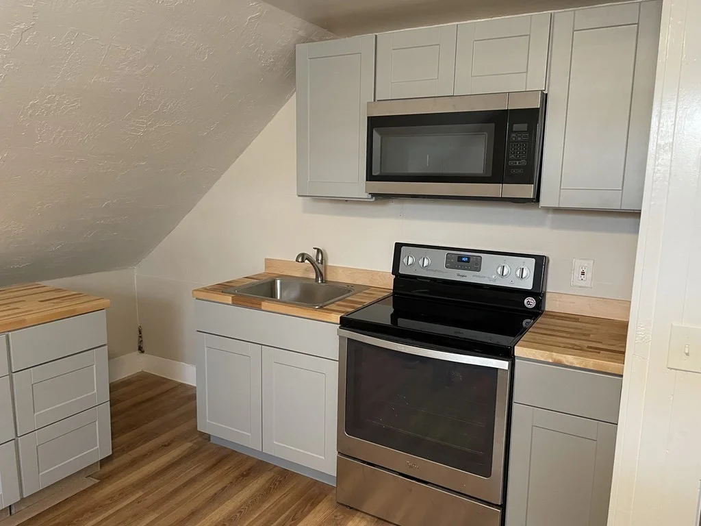 8+ bed, 4+ bath apartment for rent at 755 South St Unit 0, Waltham — photo 5 of 12