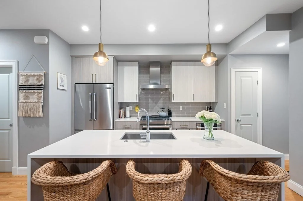 2 bed, 2 bath apartment for rent at 756 E 6th St Unit 1, South Boston — photo 5 of 18