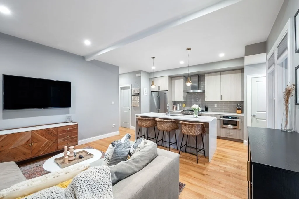 2 bed, 2 bath apartment for rent at 756 E 6th St Unit 1, South Boston — photo 3 of 18