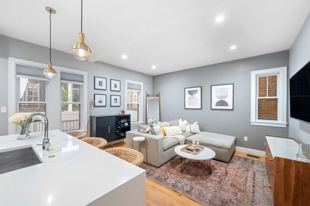2 bed, 2 bath apartment for rent at 756 E 6th St Unit 1, South Boston — photo 4 of 18