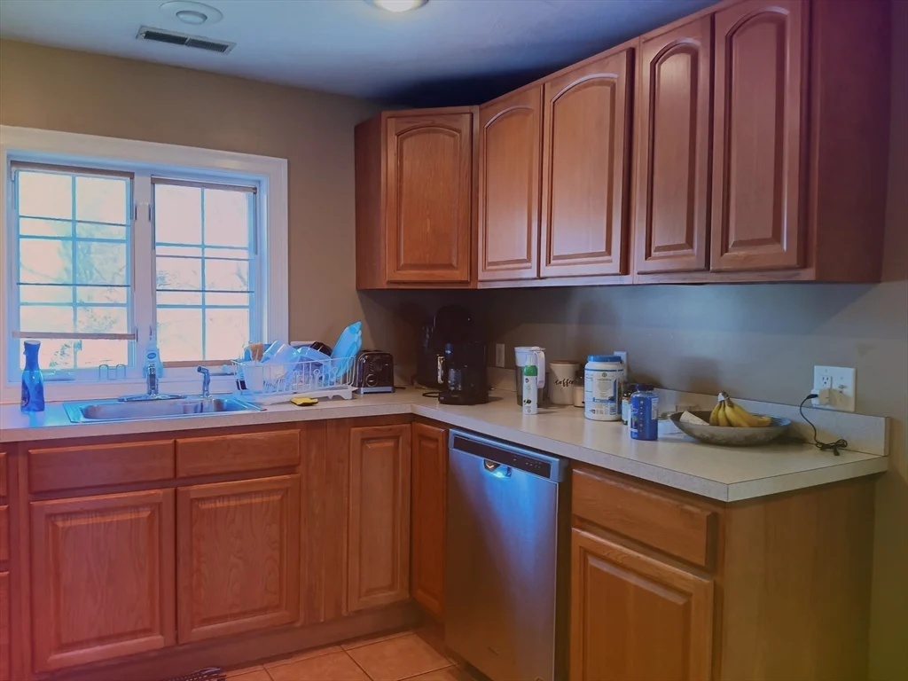 2 bed, 1 bath apartment for rent at 756 Moody St Unit A, Waltham — photo 7 of 9