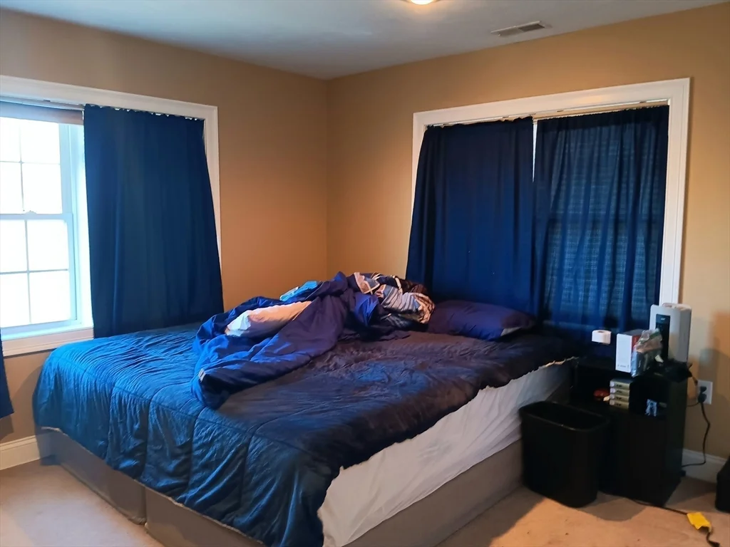 2 bed, 1 bath apartment for rent at 756 Moody St Unit A, Waltham — photo 4 of 9