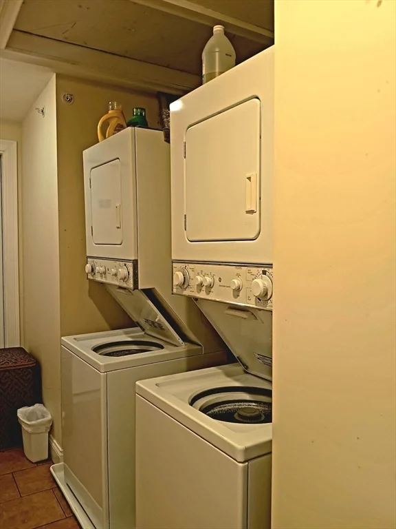 2 bed, 1 bath apartment for rent at 756 Moody St Unit A, Waltham — photo 9 of 9