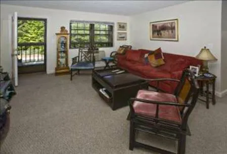 2 bed, 1 bath apartment for rent at 757 Highland Ave Unit 213N, Needham Heights — photo 1 of 5